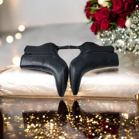 Coutgo Women's Size 6.5 Elegant Kitten Heel Black Ankle Boots - Picture 3 of 8